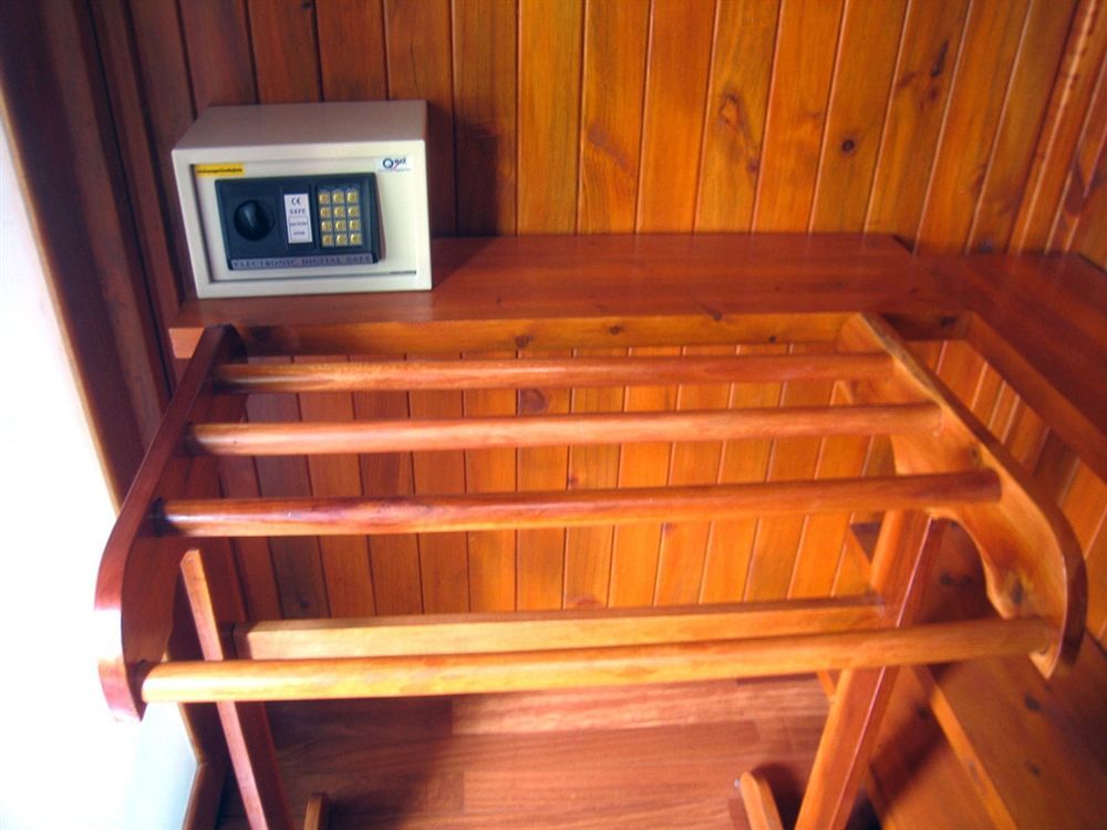 Hotel Wood House Pattaya Esterno foto